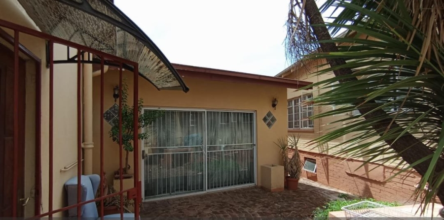 4 Bedroom Property for Sale in Sydenham Gauteng