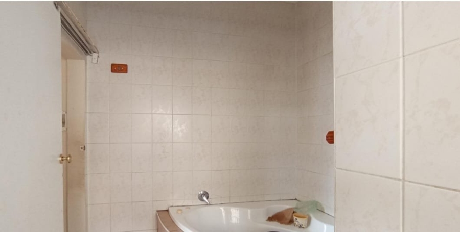 4 Bedroom Property for Sale in Sydenham Gauteng