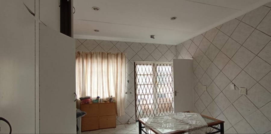 4 Bedroom Property for Sale in Sydenham Gauteng