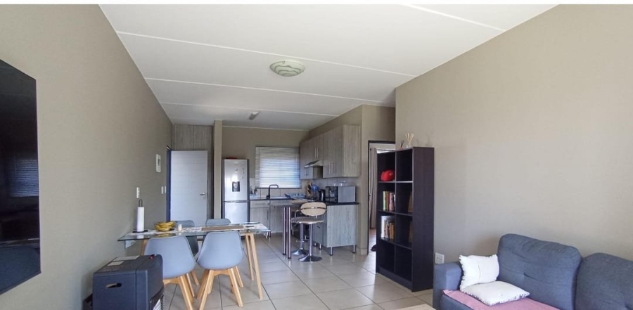 2 Bedroom Property for Sale in Glen Austin Gauteng