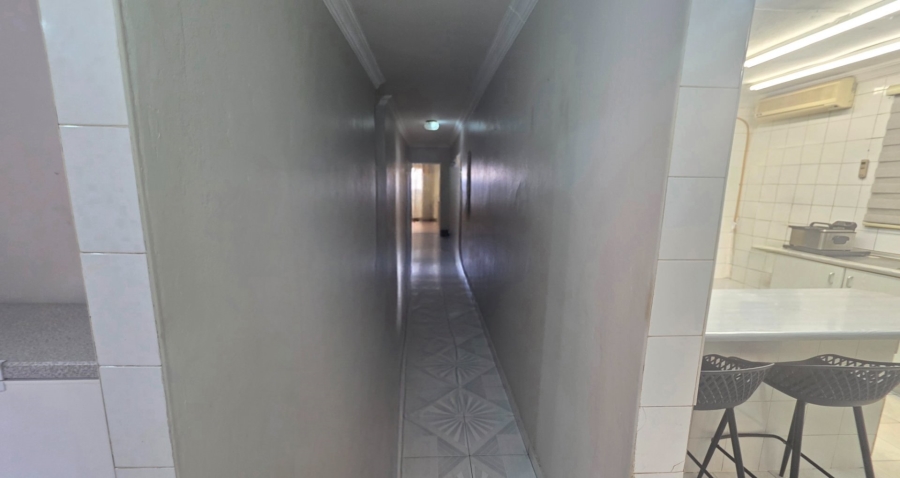 7 Bedroom Property for Sale in Laudium Gauteng