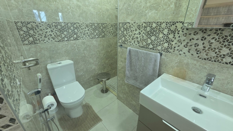 7 Bedroom Property for Sale in Laudium Gauteng
