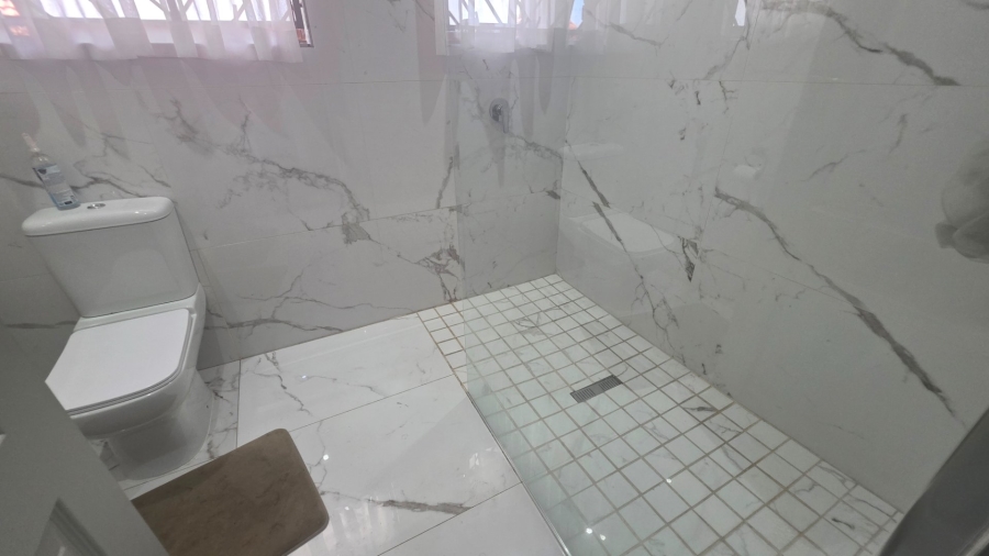 7 Bedroom Property for Sale in Laudium Gauteng