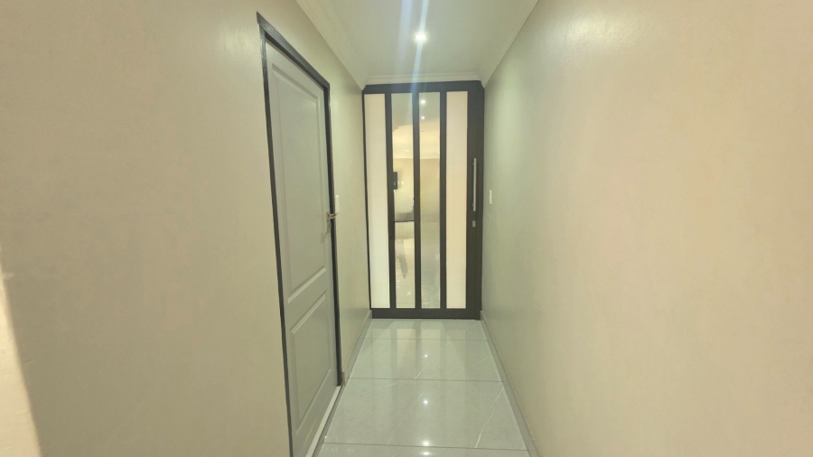 7 Bedroom Property for Sale in Laudium Gauteng