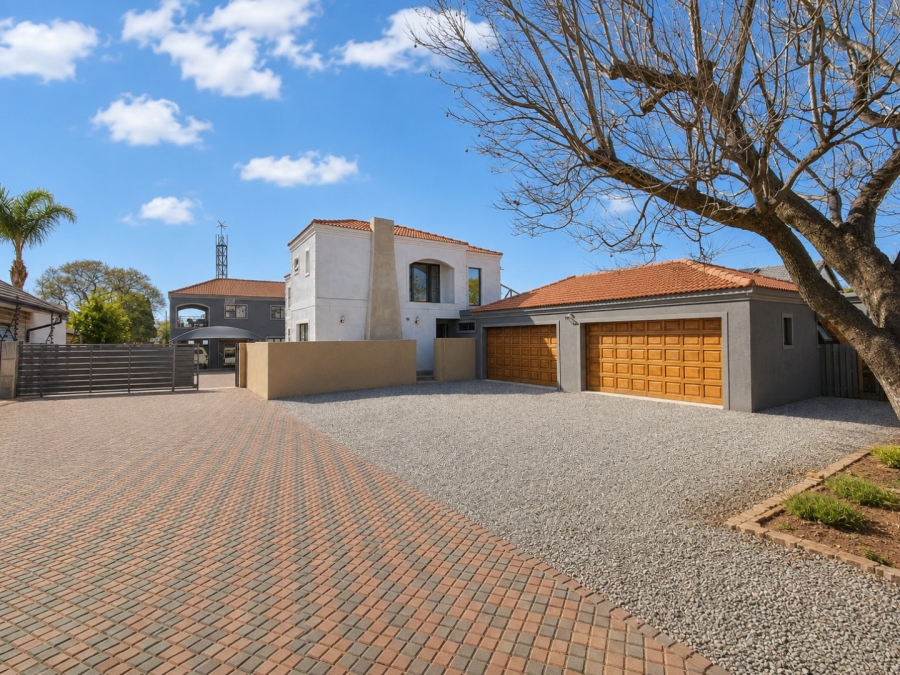 5 Bedroom Property for Sale in Sunnyridge Gauteng