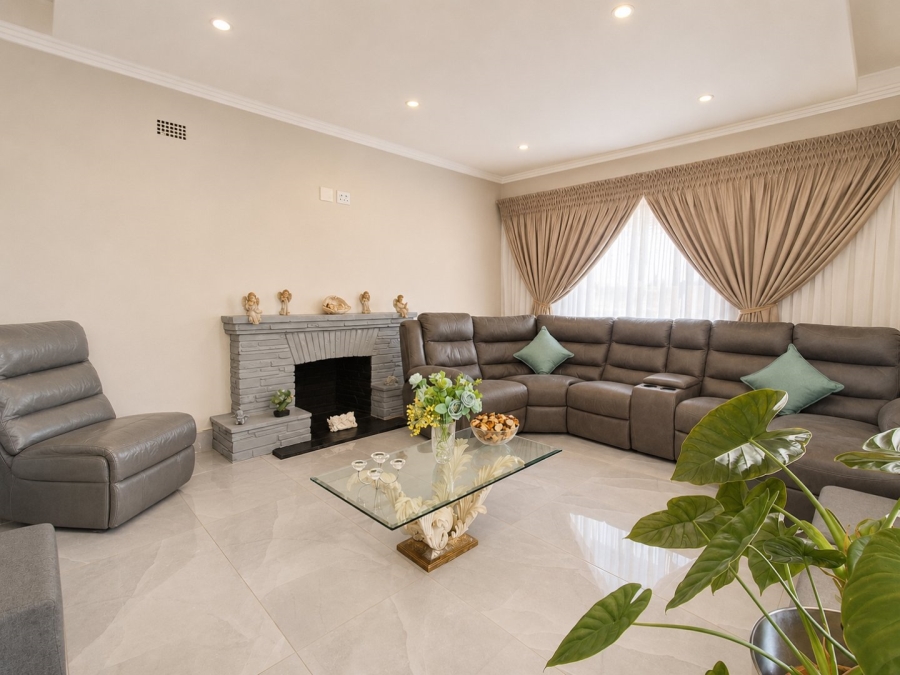 5 Bedroom Property for Sale in Sunnyridge Gauteng