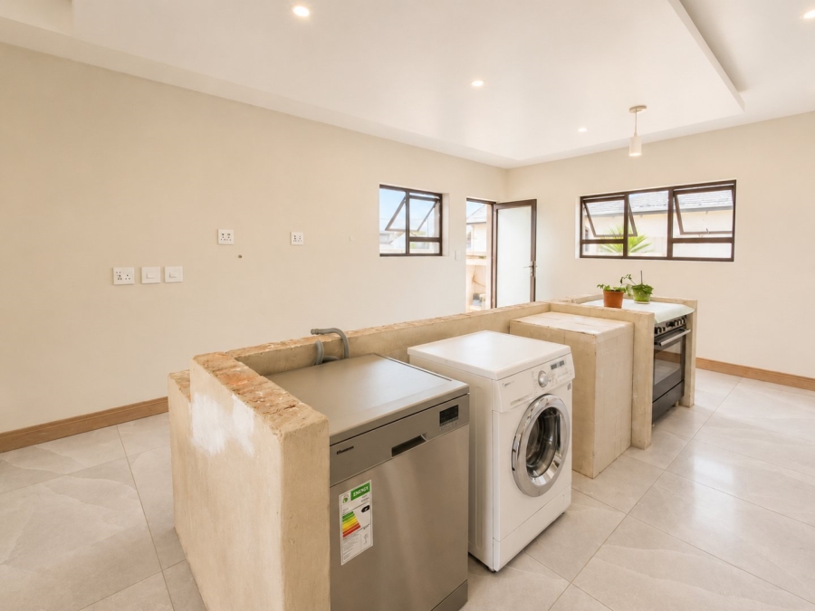 5 Bedroom Property for Sale in Sunnyridge Gauteng