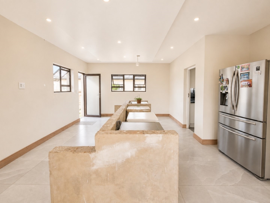 5 Bedroom Property for Sale in Sunnyridge Gauteng