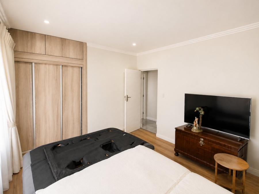 5 Bedroom Property for Sale in Sunnyridge Gauteng