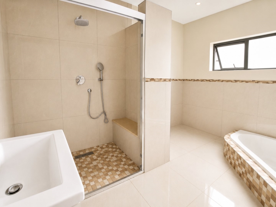 5 Bedroom Property for Sale in Sunnyridge Gauteng