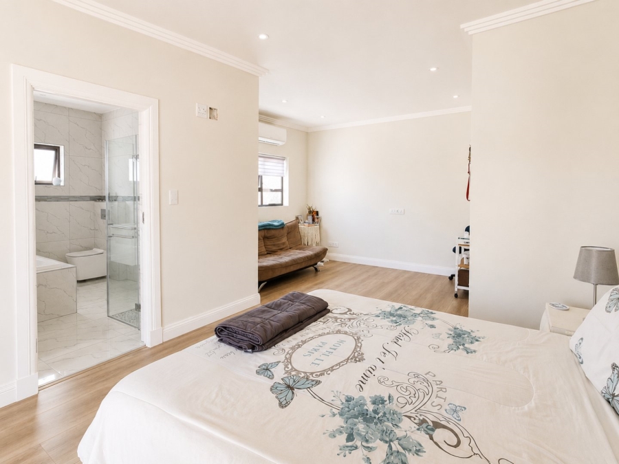 5 Bedroom Property for Sale in Sunnyridge Gauteng
