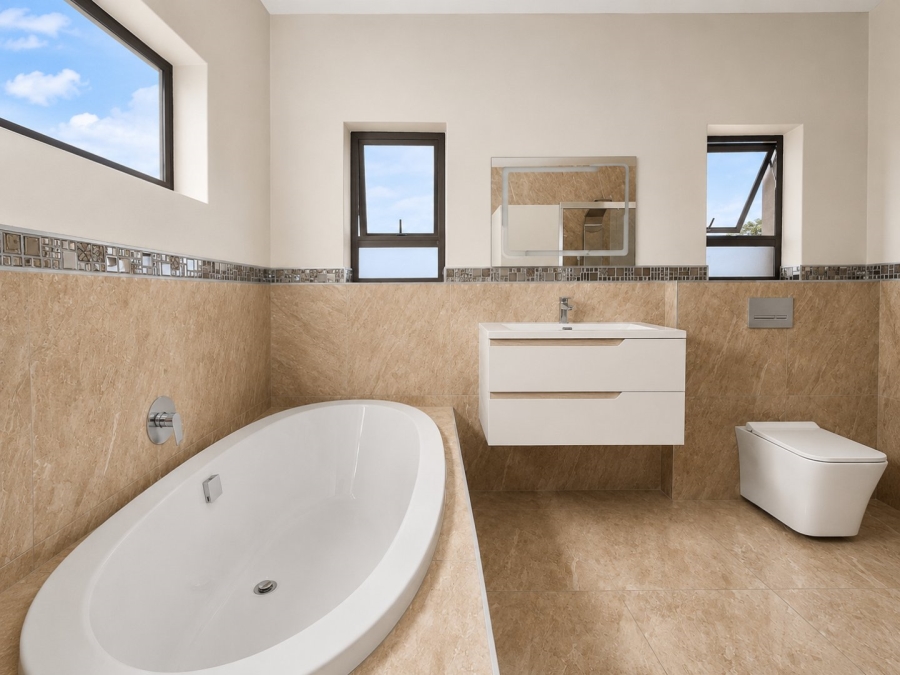5 Bedroom Property for Sale in Sunnyridge Gauteng