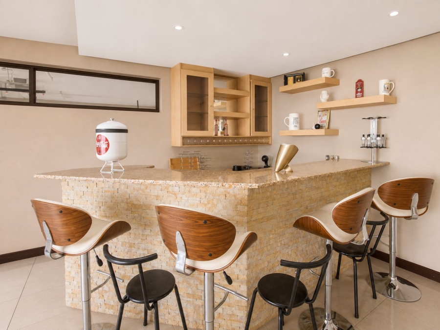 5 Bedroom Property for Sale in Sunnyridge Gauteng