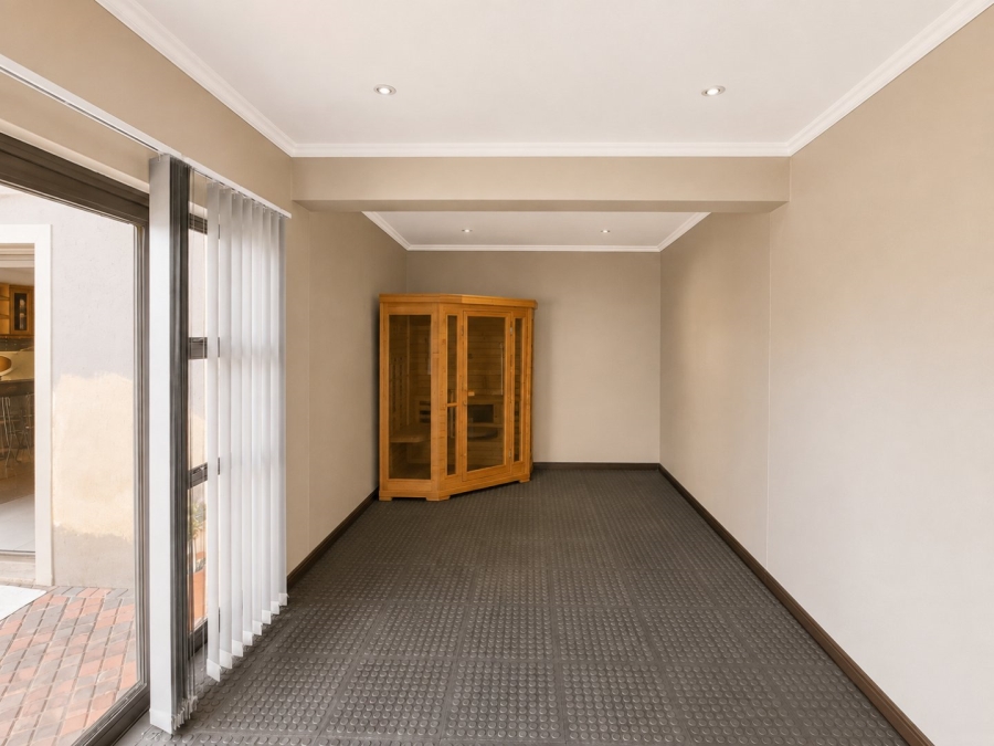 5 Bedroom Property for Sale in Sunnyridge Gauteng