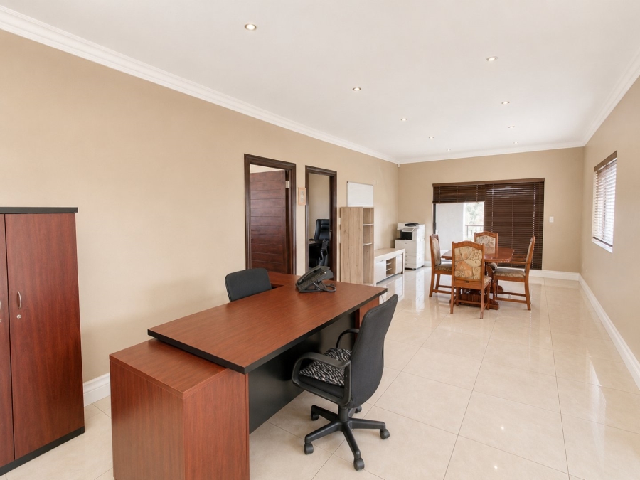 5 Bedroom Property for Sale in Sunnyridge Gauteng
