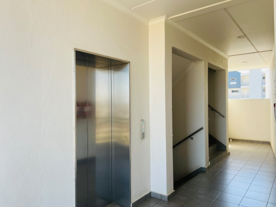 2 Bedroom Property for Sale in Greenstone Hill Gauteng