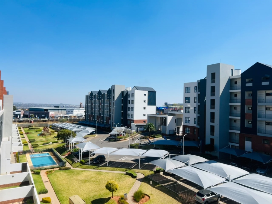 2 Bedroom Property for Sale in Greenstone Hill Gauteng