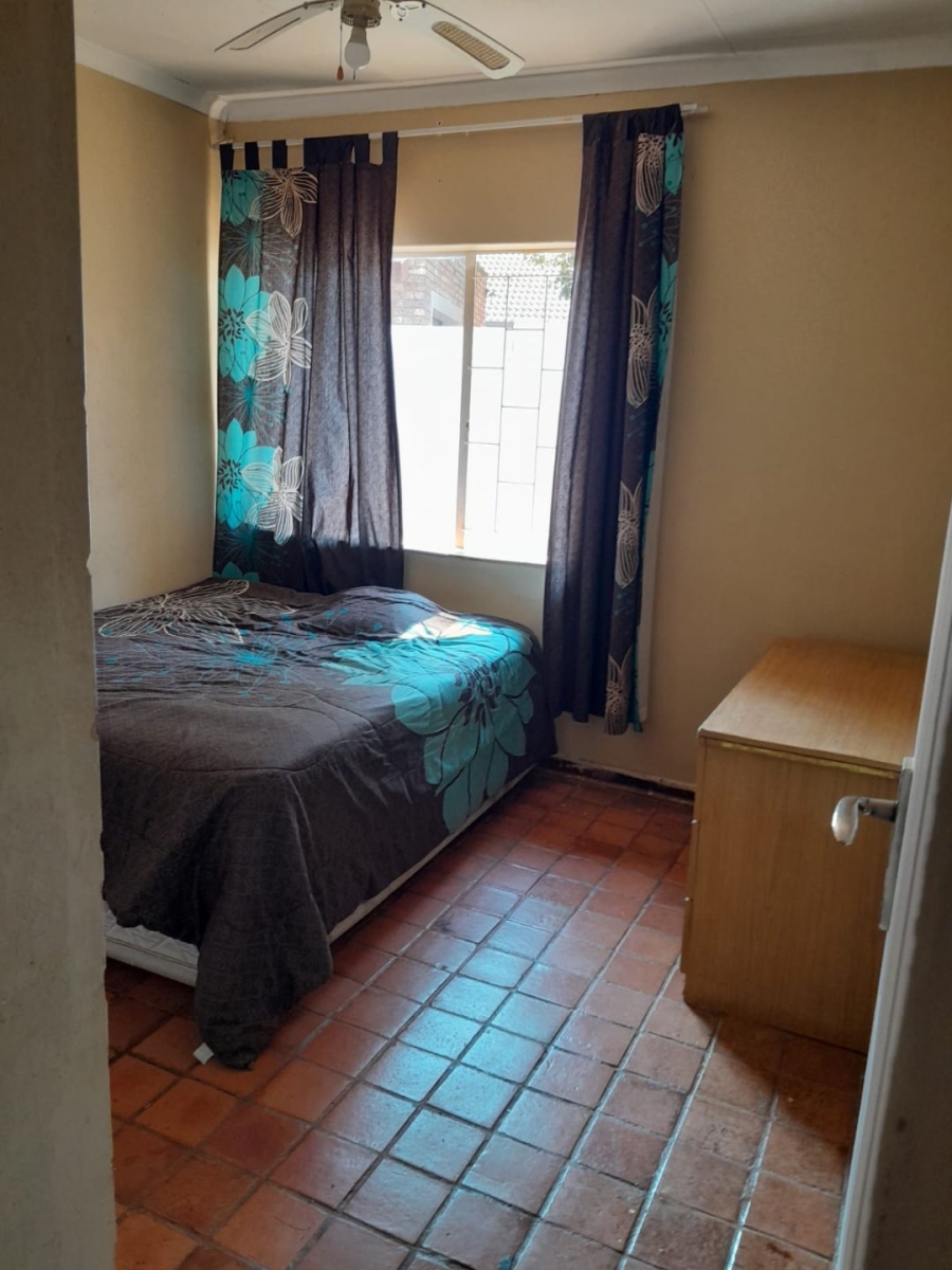 5 Bedroom Property for Sale in The Orchards Gauteng