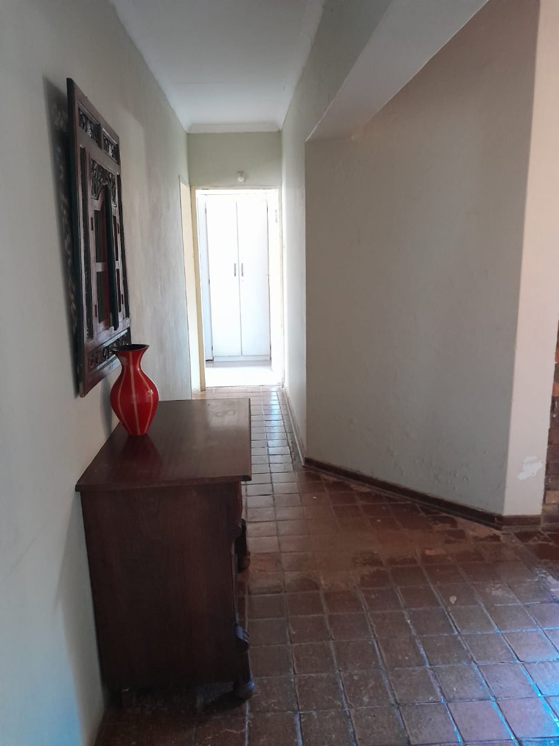 5 Bedroom Property for Sale in The Orchards Gauteng