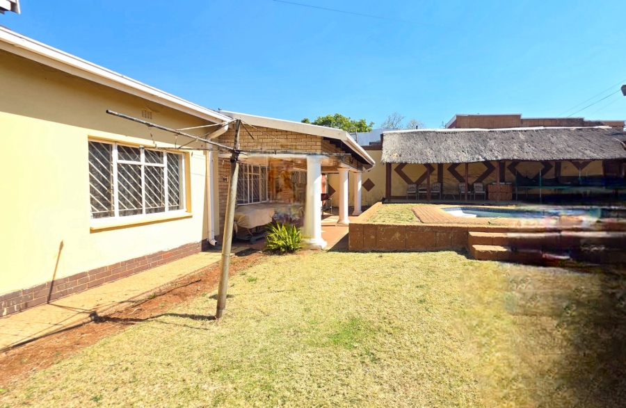  Bedroom Property for Sale in Erasmia Gauteng
