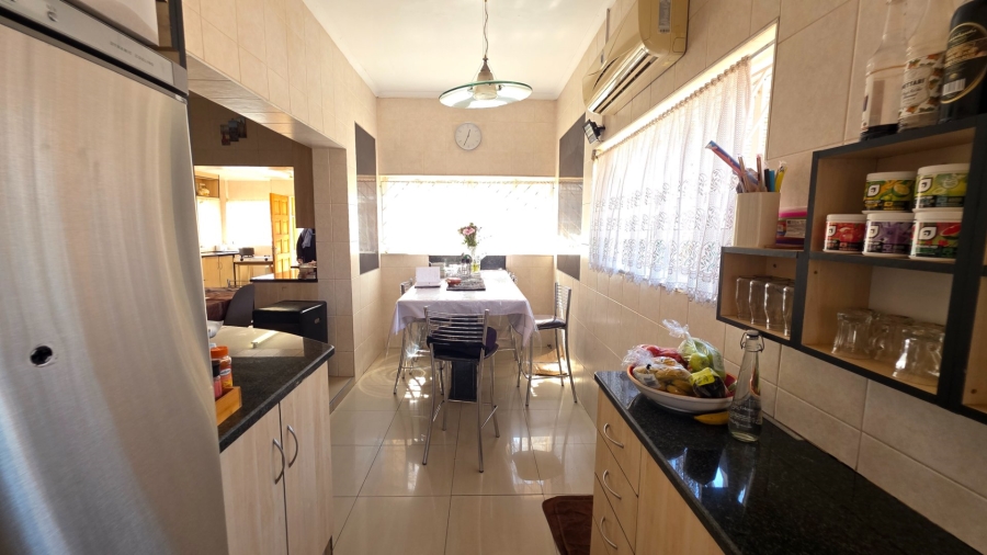  Bedroom Property for Sale in Erasmia Gauteng
