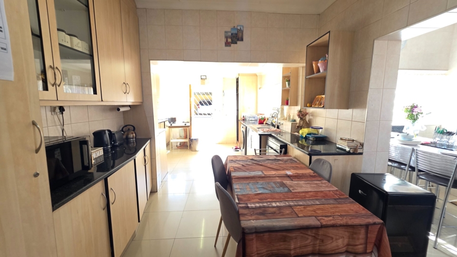  Bedroom Property for Sale in Erasmia Gauteng