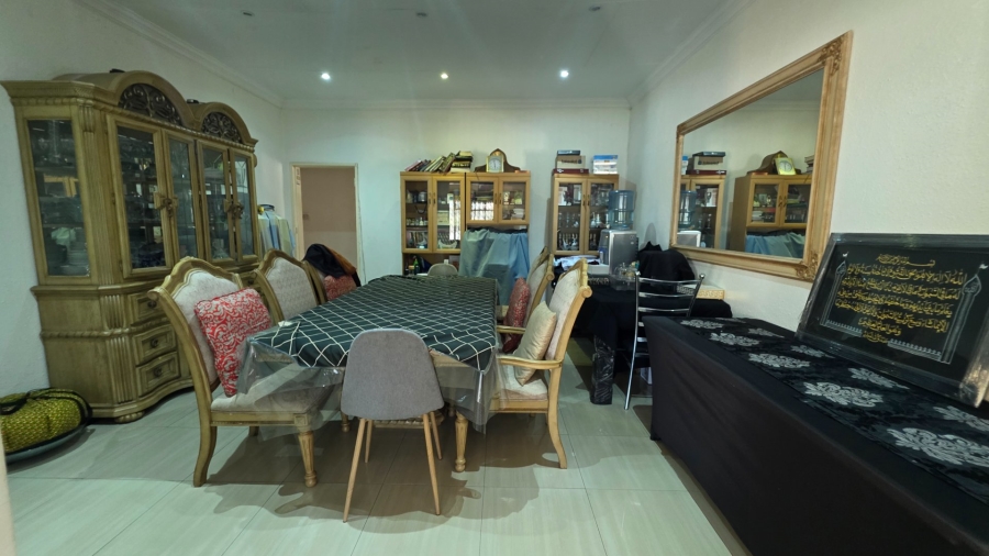  Bedroom Property for Sale in Erasmia Gauteng