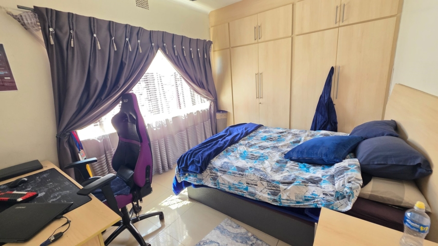  Bedroom Property for Sale in Erasmia Gauteng