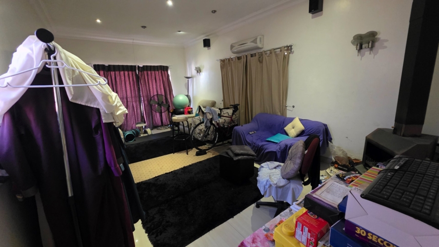  Bedroom Property for Sale in Erasmia Gauteng