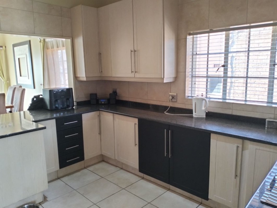 3 Bedroom Property for Sale in Primrose Gauteng