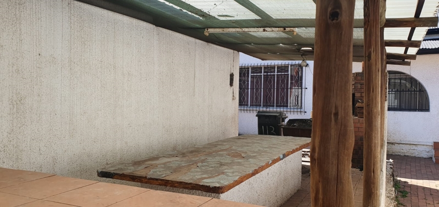 5 Bedroom Property for Sale in Jeppestown Gauteng