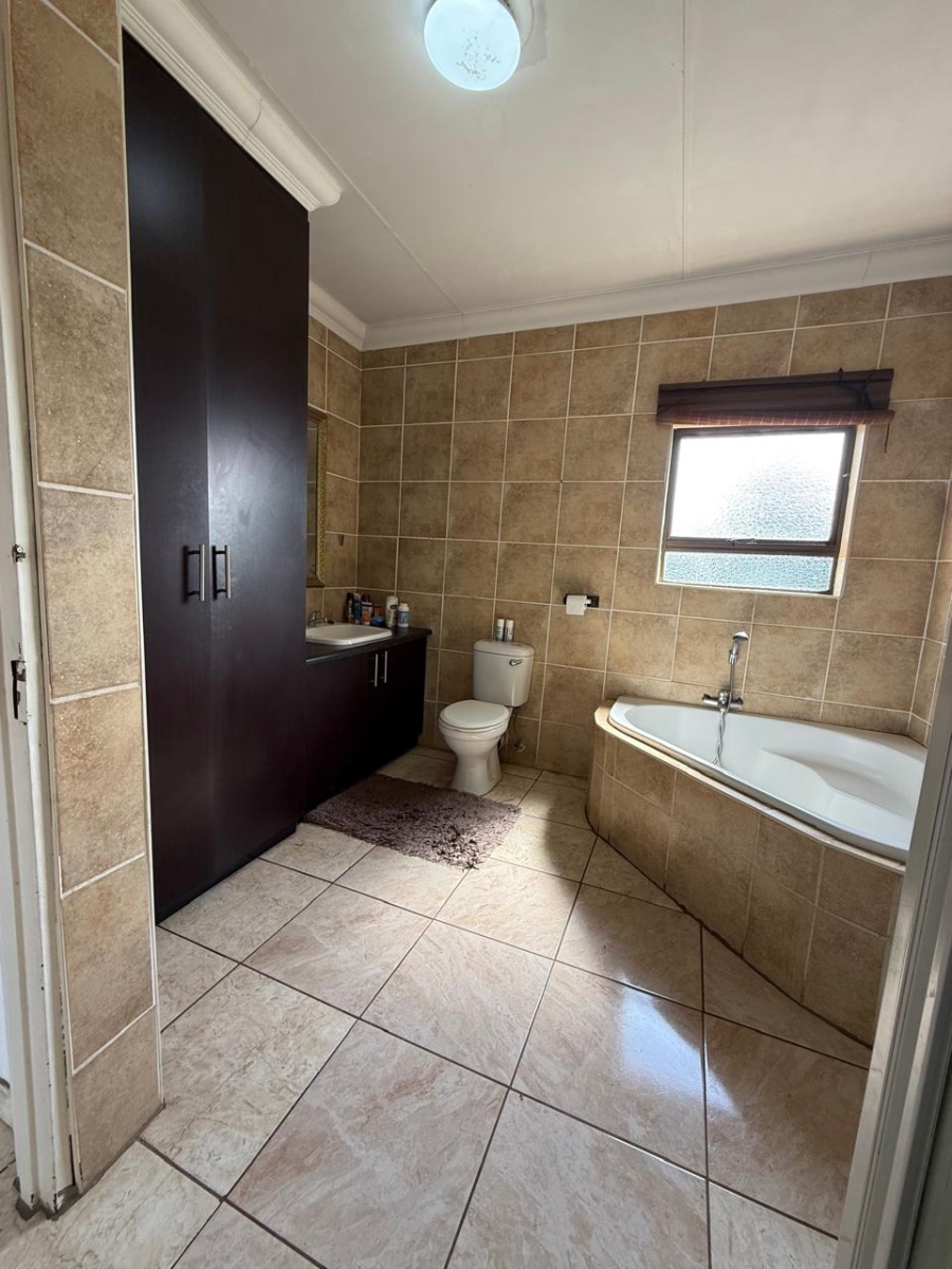 2 Bedroom Property for Sale in Bergsig Gauteng