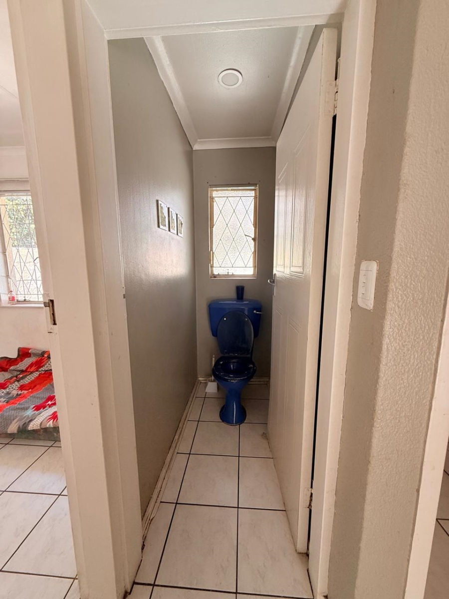 4 Bedroom Property for Sale in Brackenhurst Gauteng