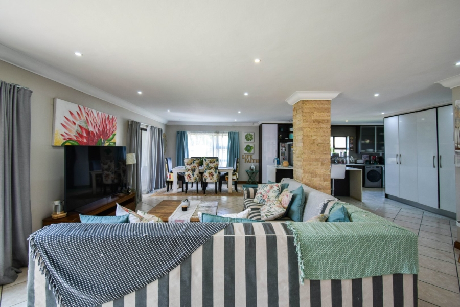 4 Bedroom Property for Sale in Zambezi Country Estate Gauteng