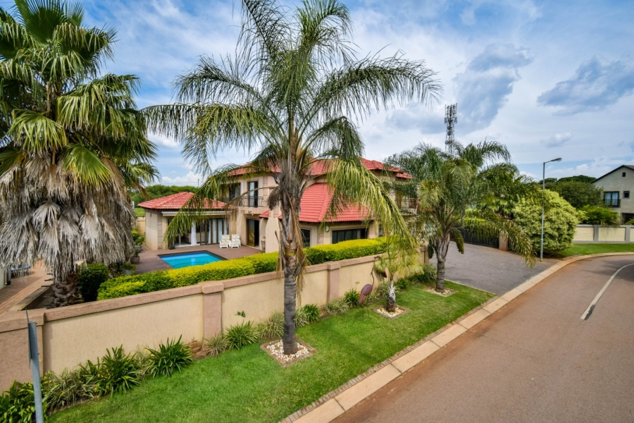4 Bedroom Property for Sale in Zambezi Country Estate Gauteng