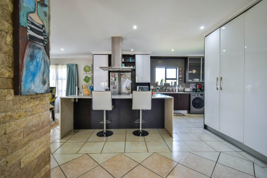 4 Bedroom Property for Sale in Zambezi Country Estate Gauteng