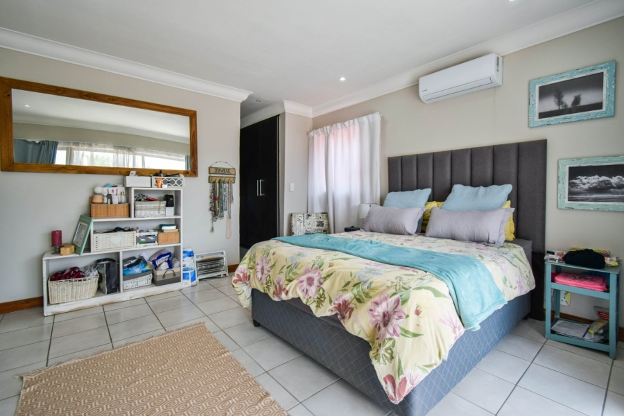 4 Bedroom Property for Sale in Zambezi Country Estate Gauteng