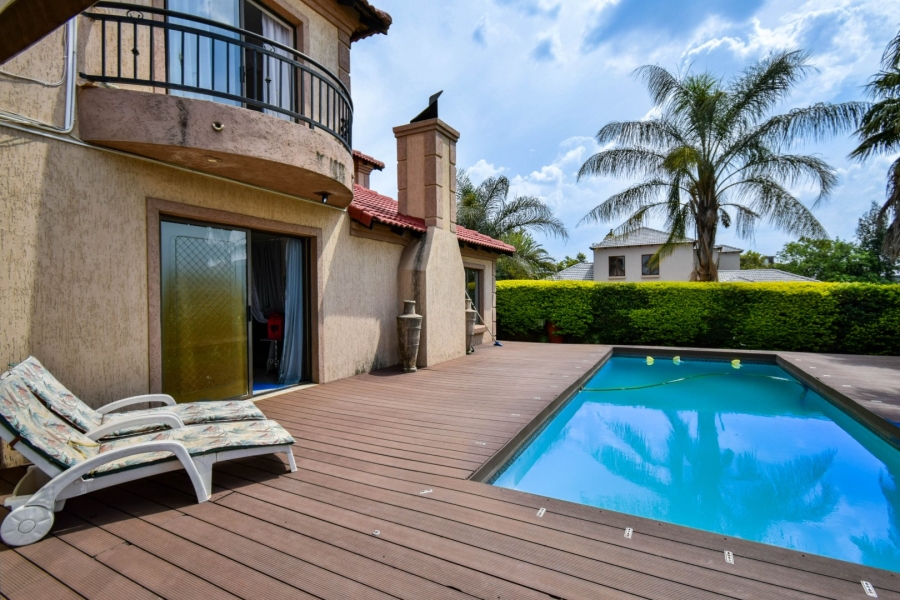 4 Bedroom Property for Sale in Zambezi Country Estate Gauteng