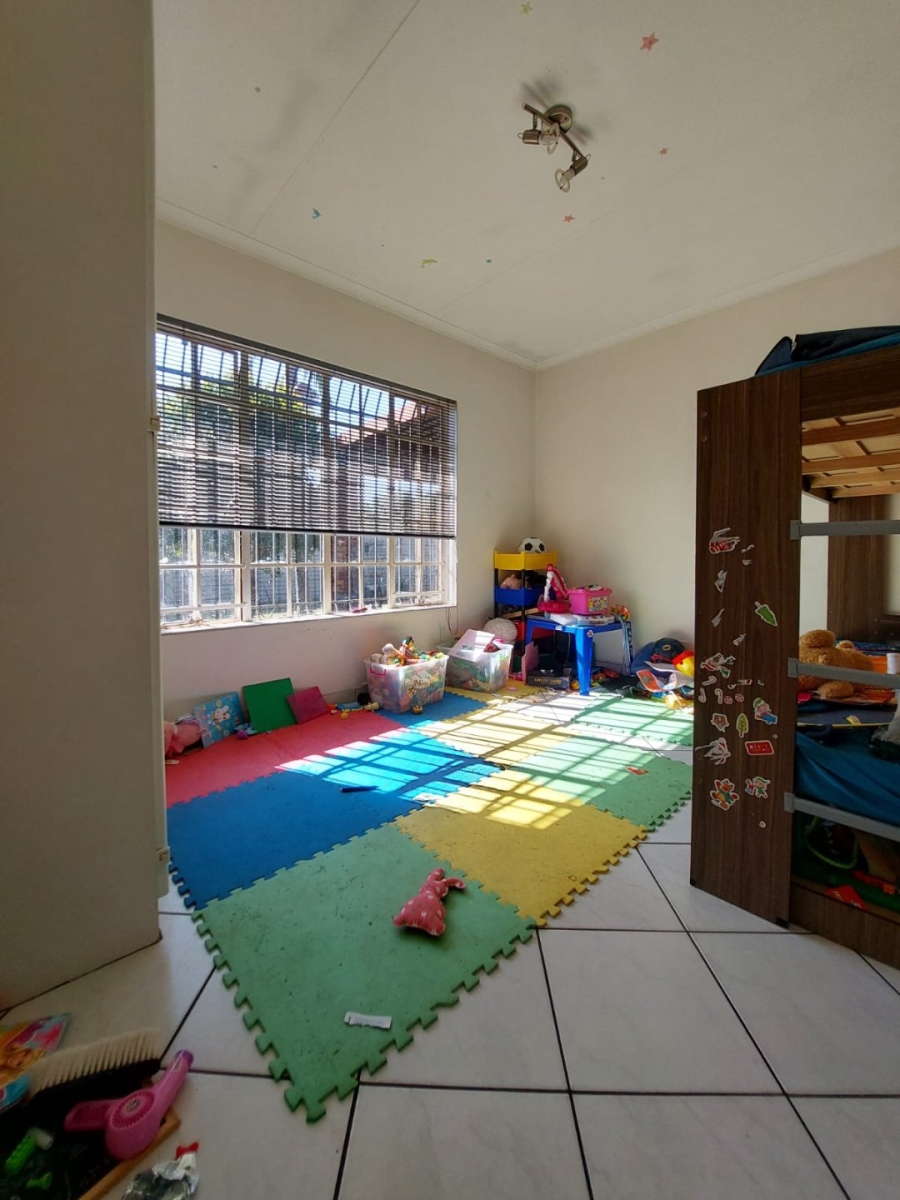 3 Bedroom Property for Sale in Annlin Gauteng