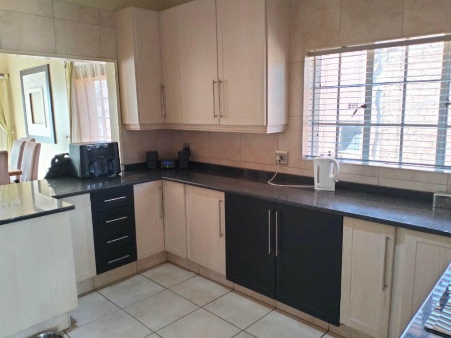 3 Bedroom Property for Sale in Primrose Gauteng