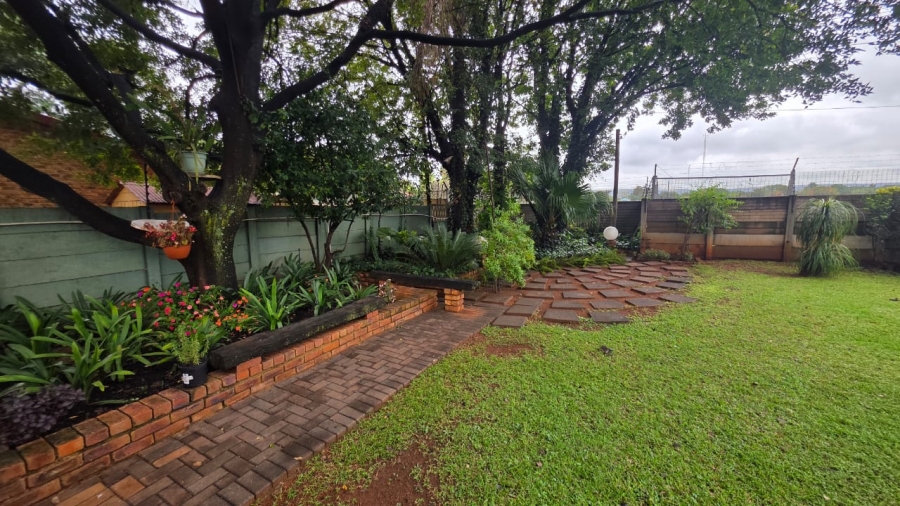 4 Bedroom Property for Sale in Doornpoort Gauteng