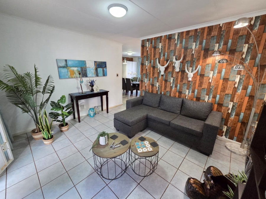 2 Bedroom Property for Sale in Doornpoort Gauteng