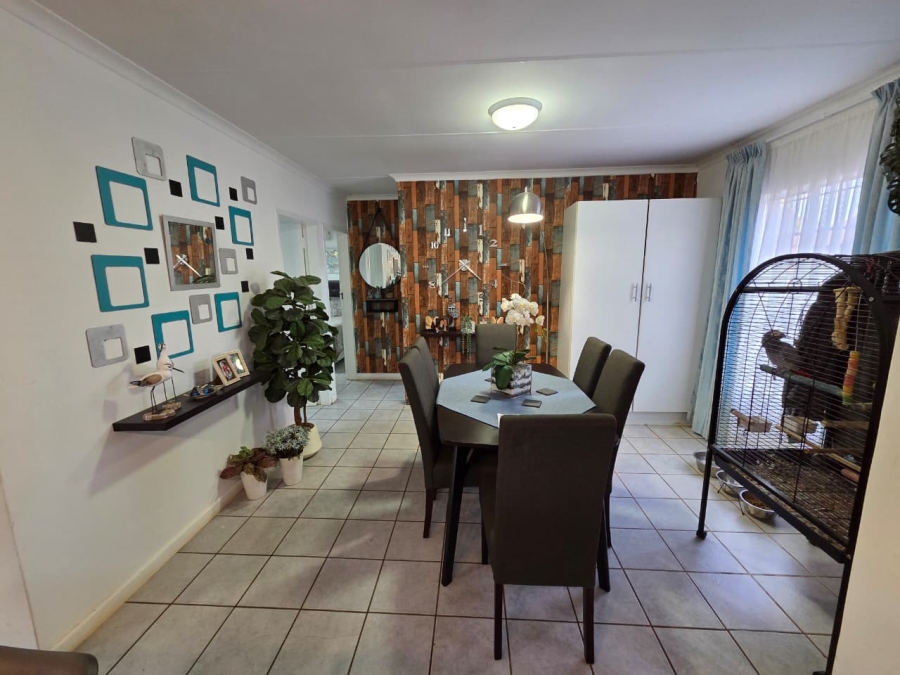 2 Bedroom Property for Sale in Doornpoort Gauteng