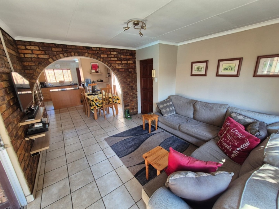 3 Bedroom Property for Sale in Doornpoort Gauteng