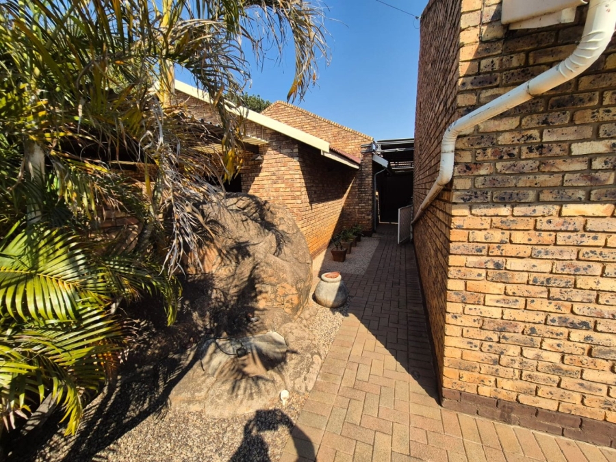 3 Bedroom Property for Sale in Doornpoort Gauteng