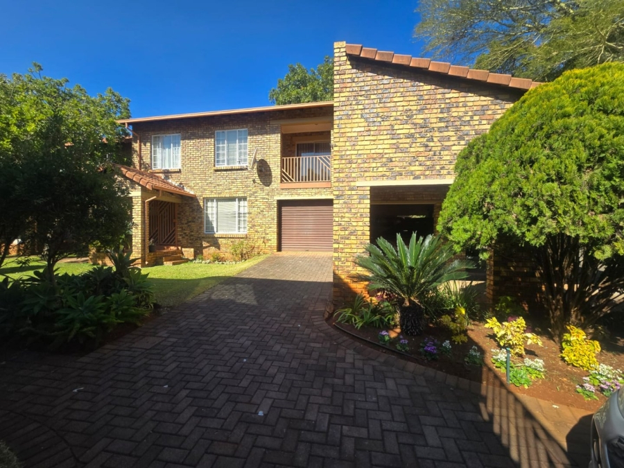 3 Bedroom Property for Sale in Magalieskruin Gauteng