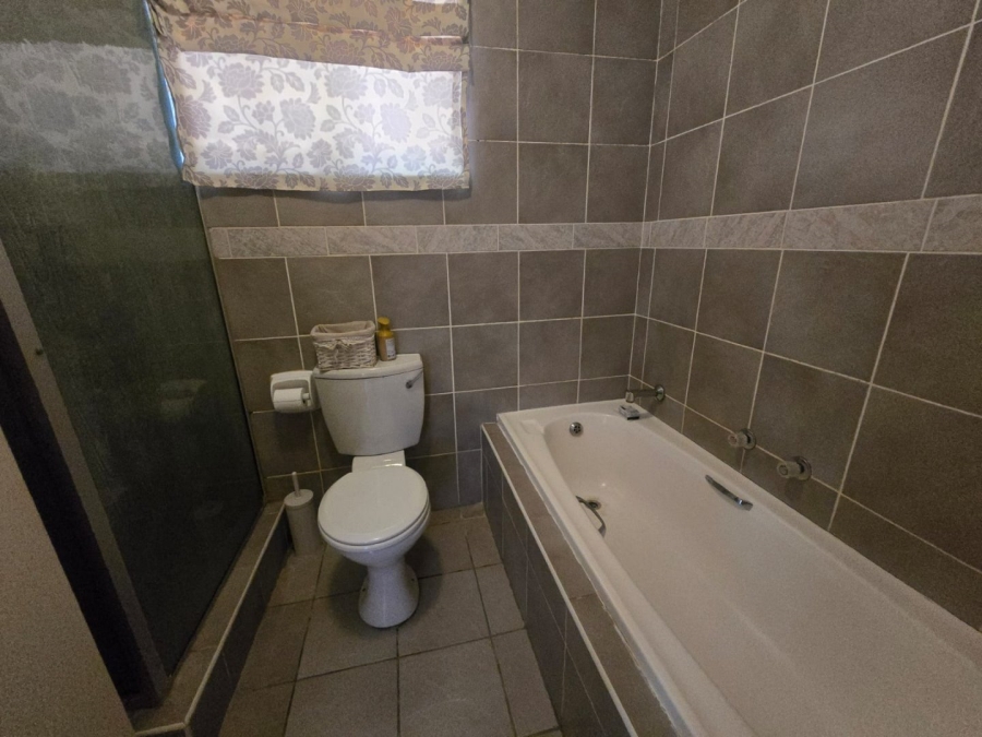 3 Bedroom Property for Sale in Magalieskruin Gauteng