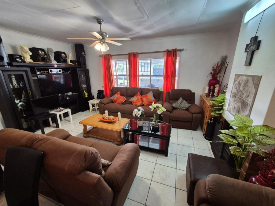 3 Bedroom Property for Sale in Montana Tuine Gauteng