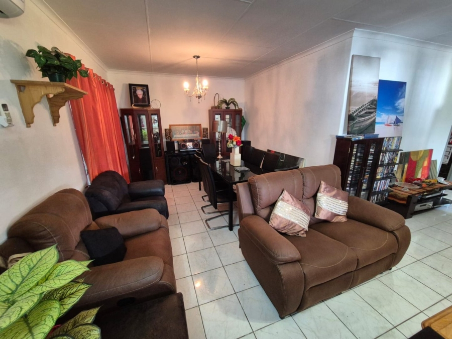 3 Bedroom Property for Sale in Montana Tuine Gauteng