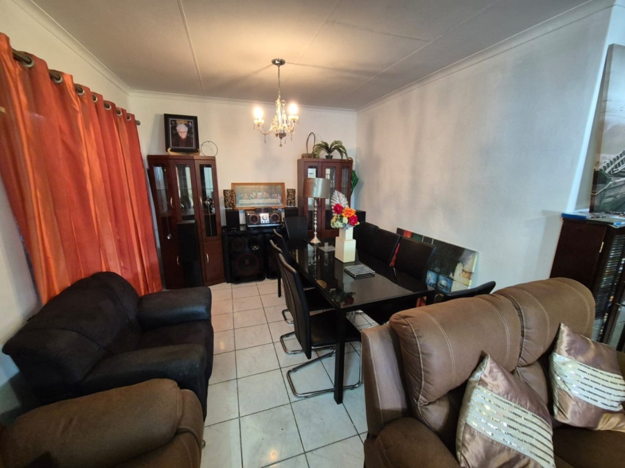 3 Bedroom Property for Sale in Montana Tuine Gauteng